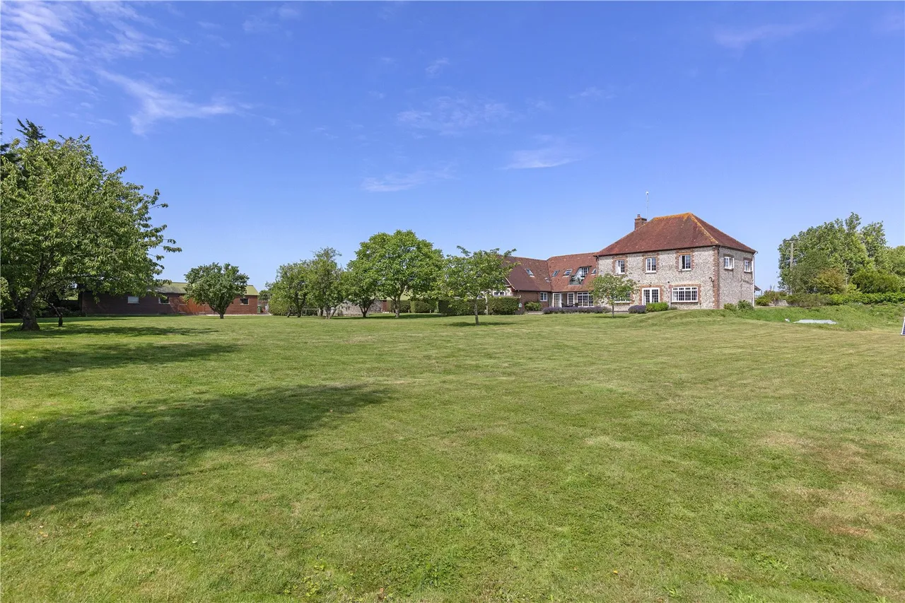 A Farmhouse Estate With Five Holiday Cottages, Planning Permission & 5.77 Acres, photo 22