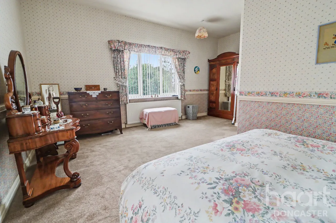 The Drive, Edenthorpe, DN3, photo 19