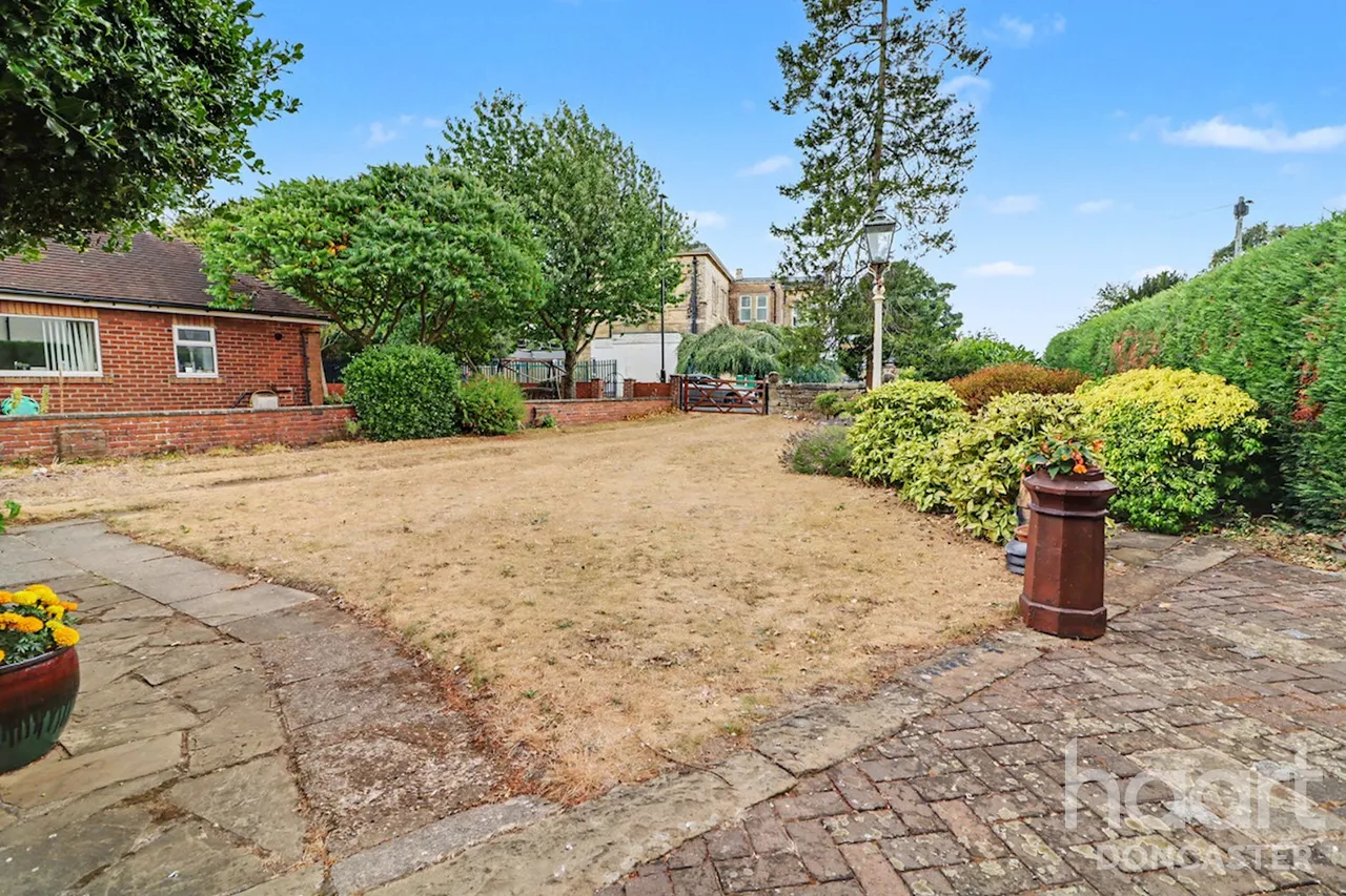The Drive, Edenthorpe, DN3, photo 26