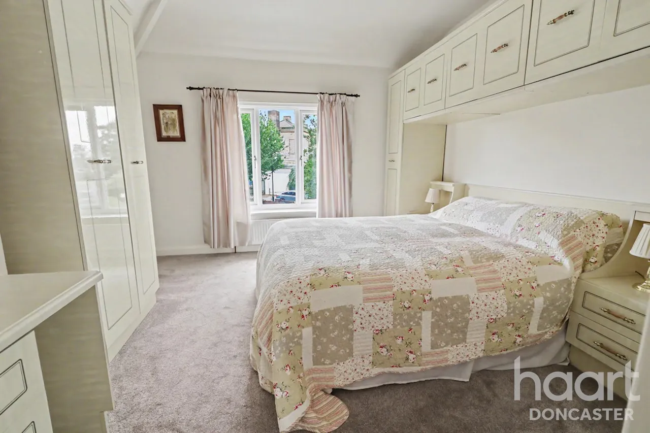 The Drive, Edenthorpe, DN3, photo 15