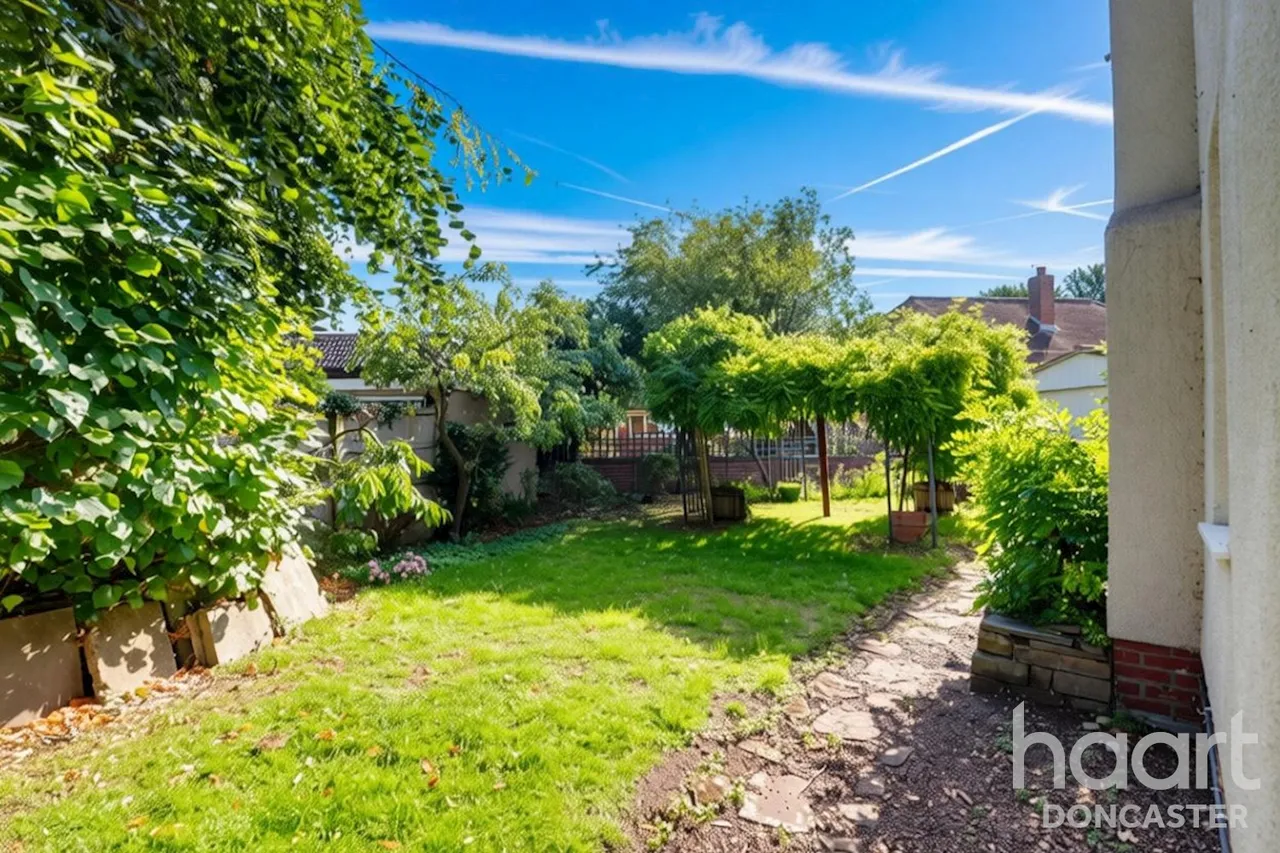 The Drive, Edenthorpe, DN3, photo 30