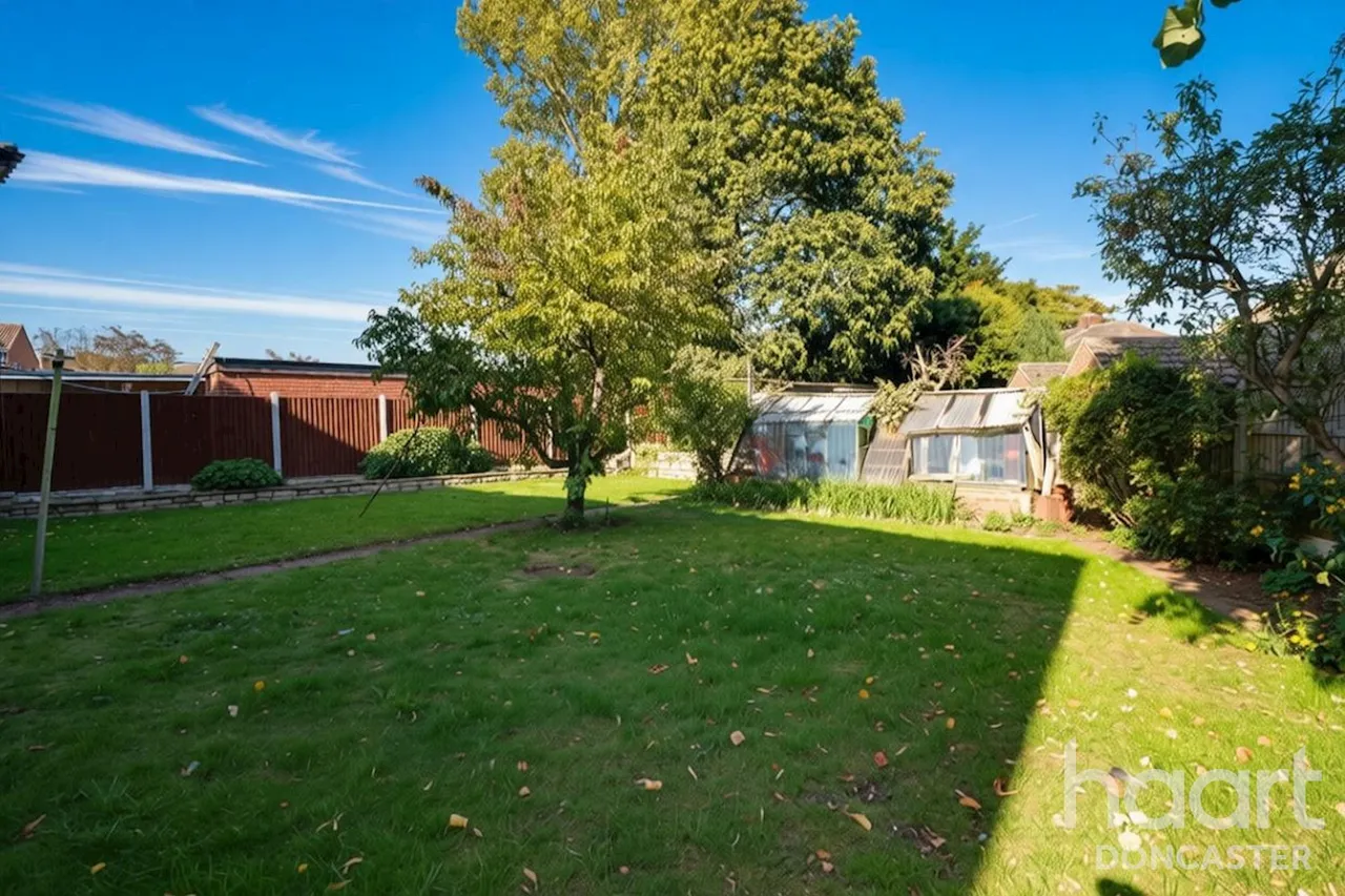 The Drive, Edenthorpe, DN3, photo 31