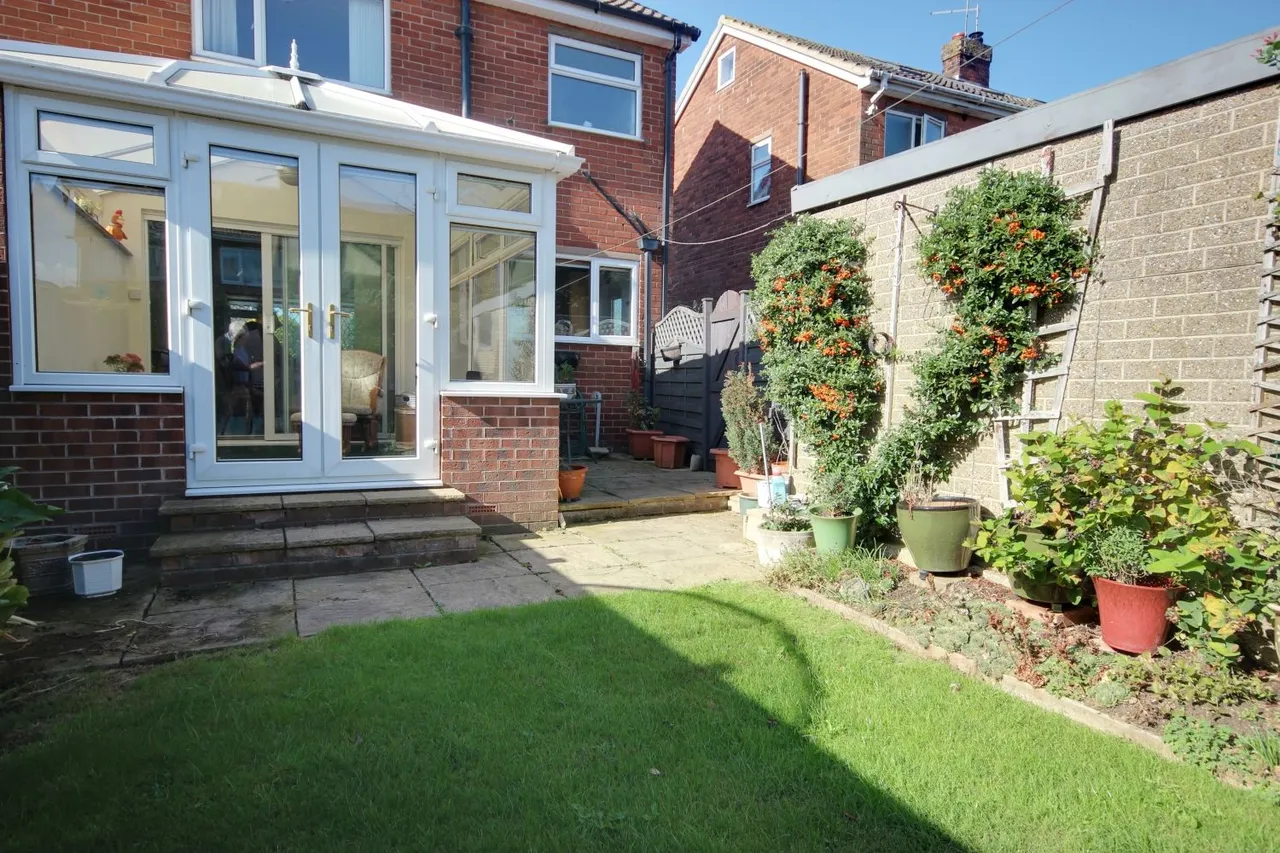 Crowther Close, Beverley, HU17, photo 2