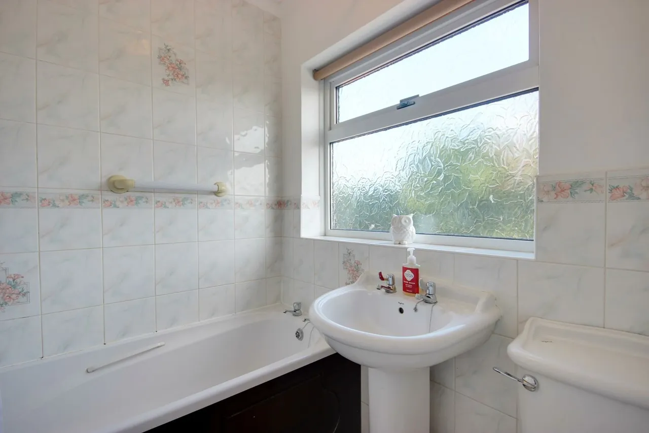 Crowther Close, Beverley, HU17, photo 16