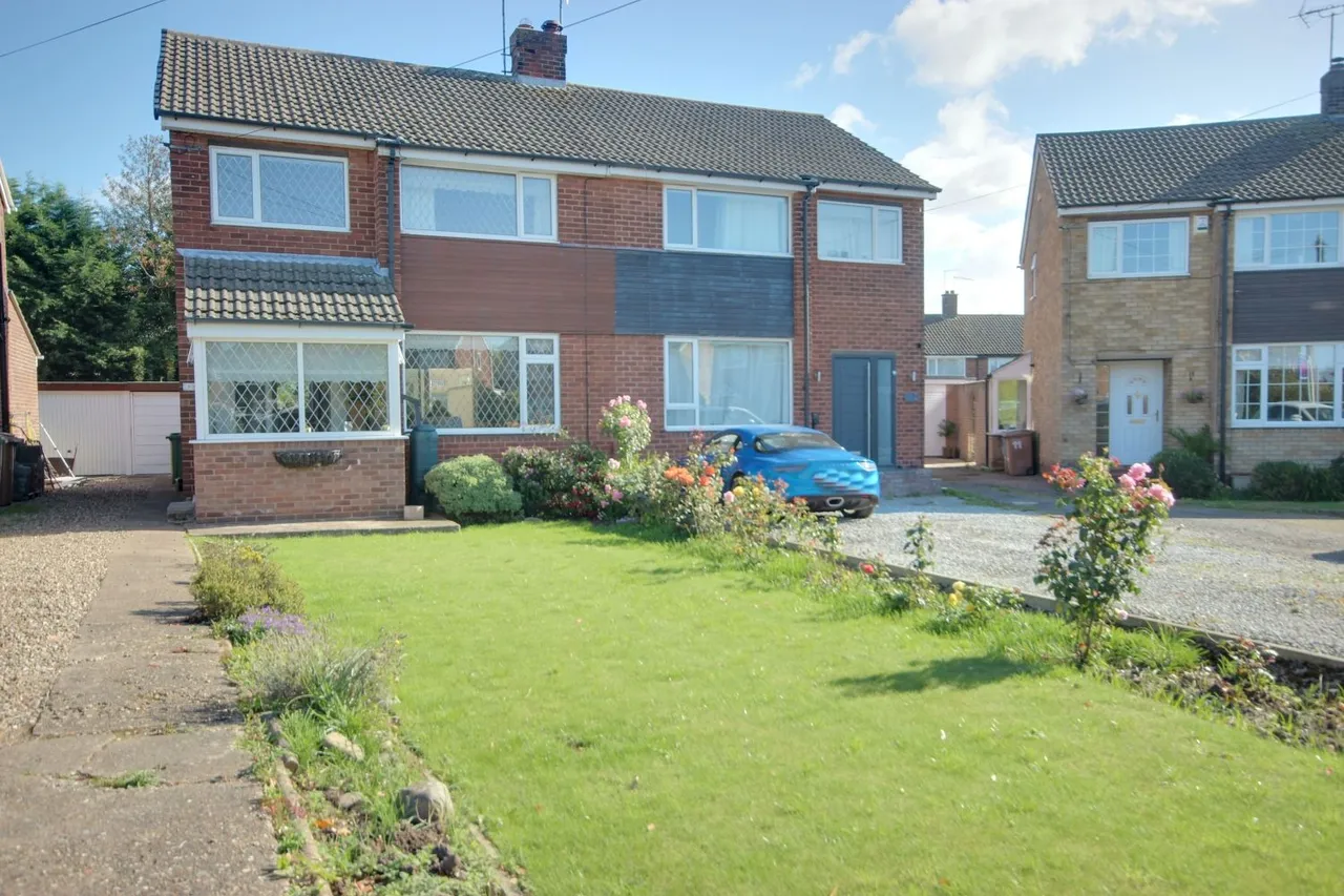 3 bed house for sale, Crowther Close, Beverley, HU17