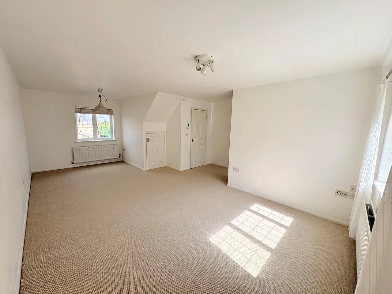 Fen Field Mews, Deeping St. James, PETERBOROUGH, photo 2