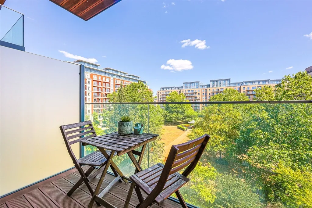 Beaufort Square, Beaufort Park, NW9, photo 12