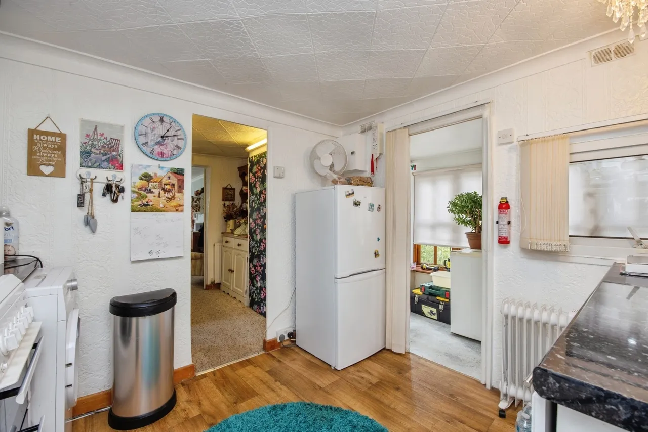 Hazelmere Avenue, Buckler Village, PL25, photo 7