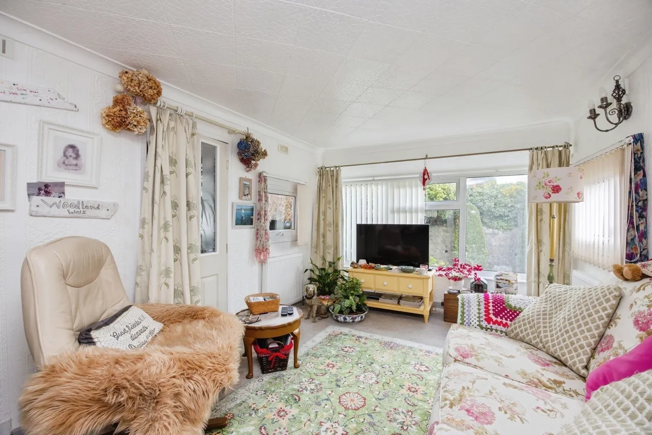 Hazelmere Avenue, Buckler Village, PL25, photo 4