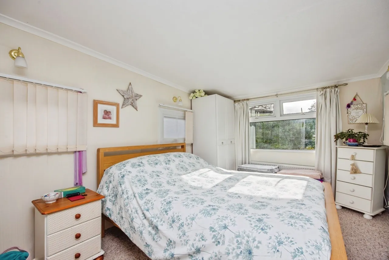 Hazelmere Avenue, Buckler Village, PL25, photo 9