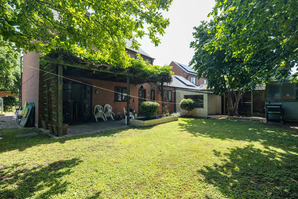 Cook Close, Walton Park, MK7, photo 15