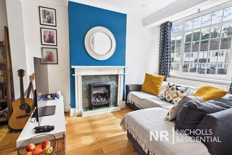 Rollesby Road, Chessington, KT9, photo 4
