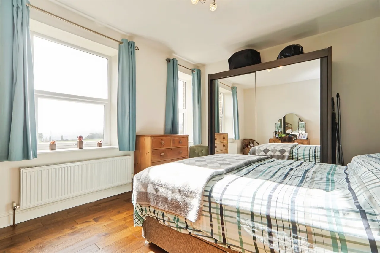 Laythorpe Terrace, East Morton, BD20, photo 11