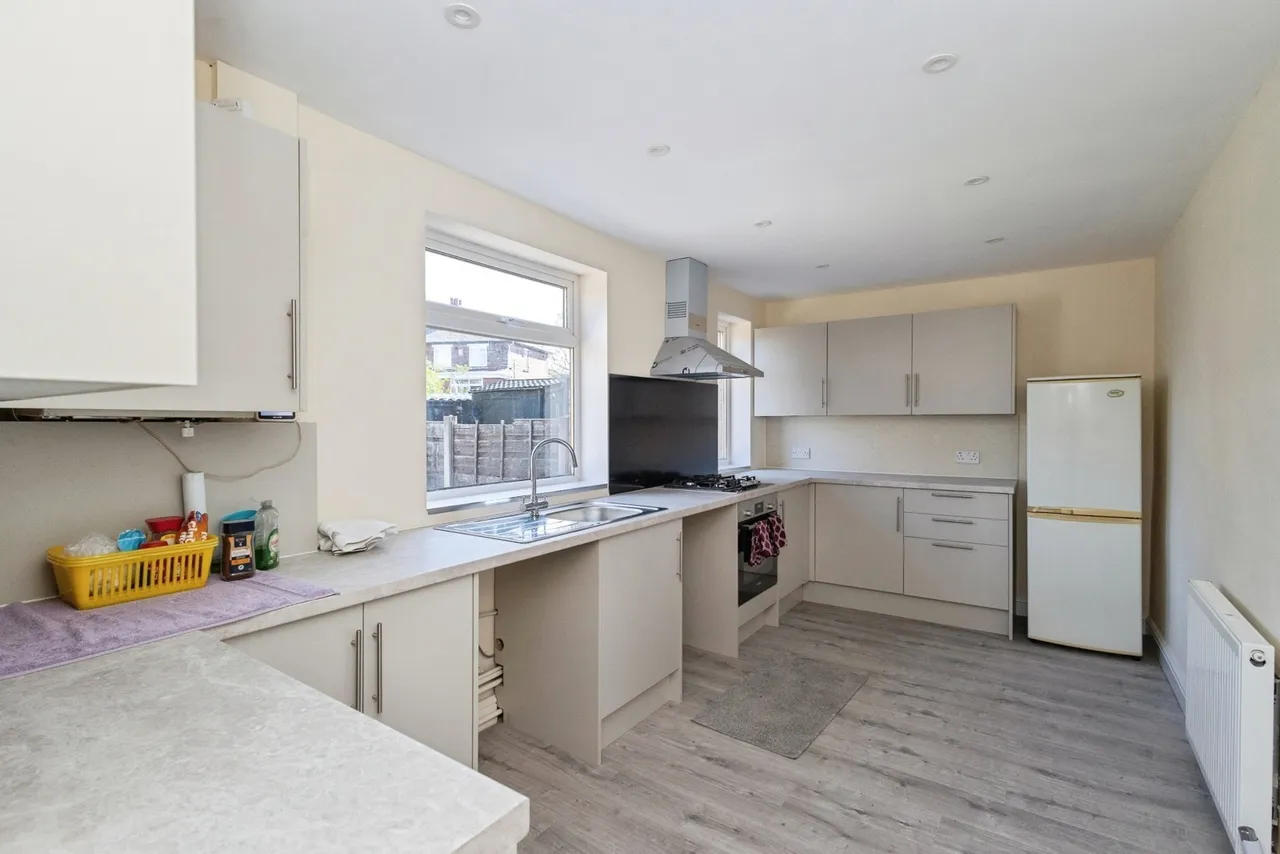 Bromley Crescent, Ashton-under-Lyne, Greater Manchester, OL6, photo 4