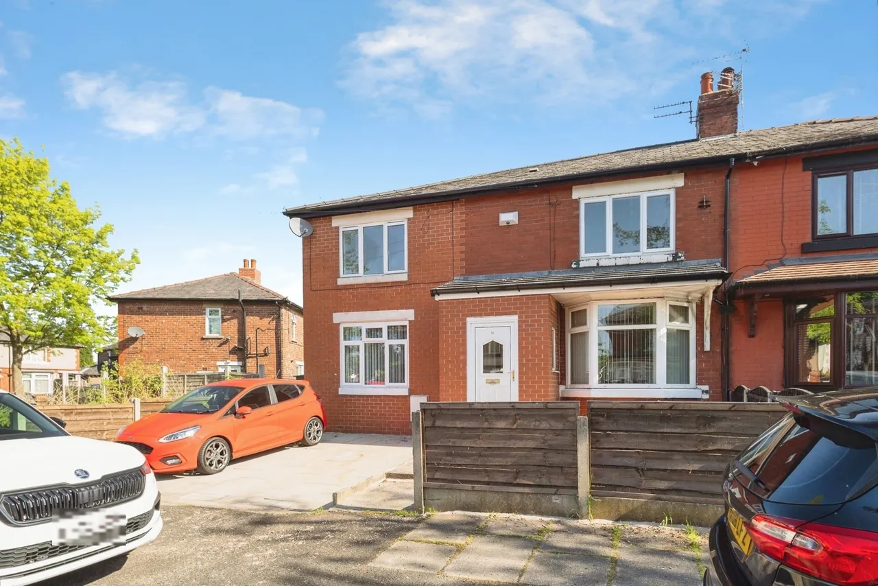4 bed house for sale — Bromley Crescent, Ashton-under-Lyne, Greater Manchester, OL6