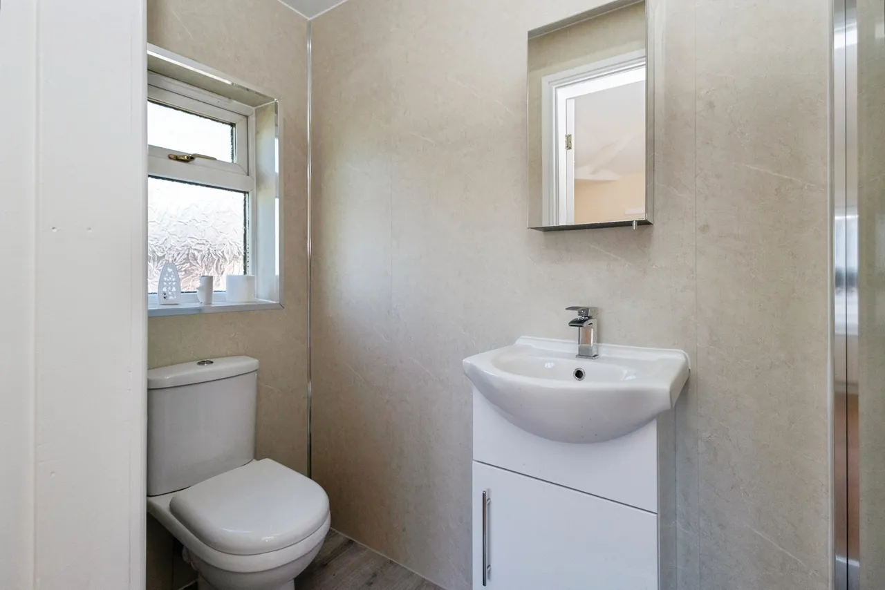 Bromley Crescent, Ashton-under-Lyne, Greater Manchester, OL6, photo 10