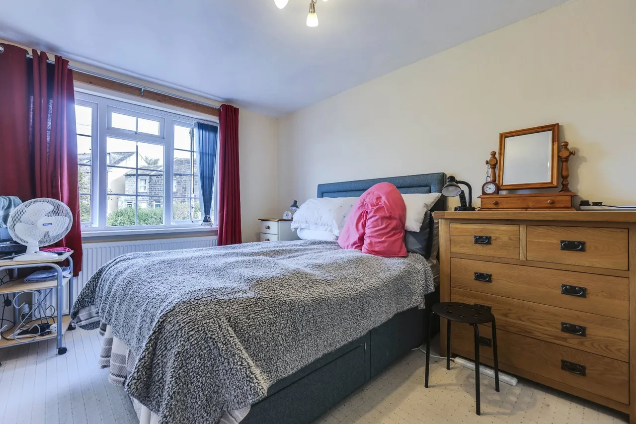 Burley Lane, Horsforth, LS18, photo 7