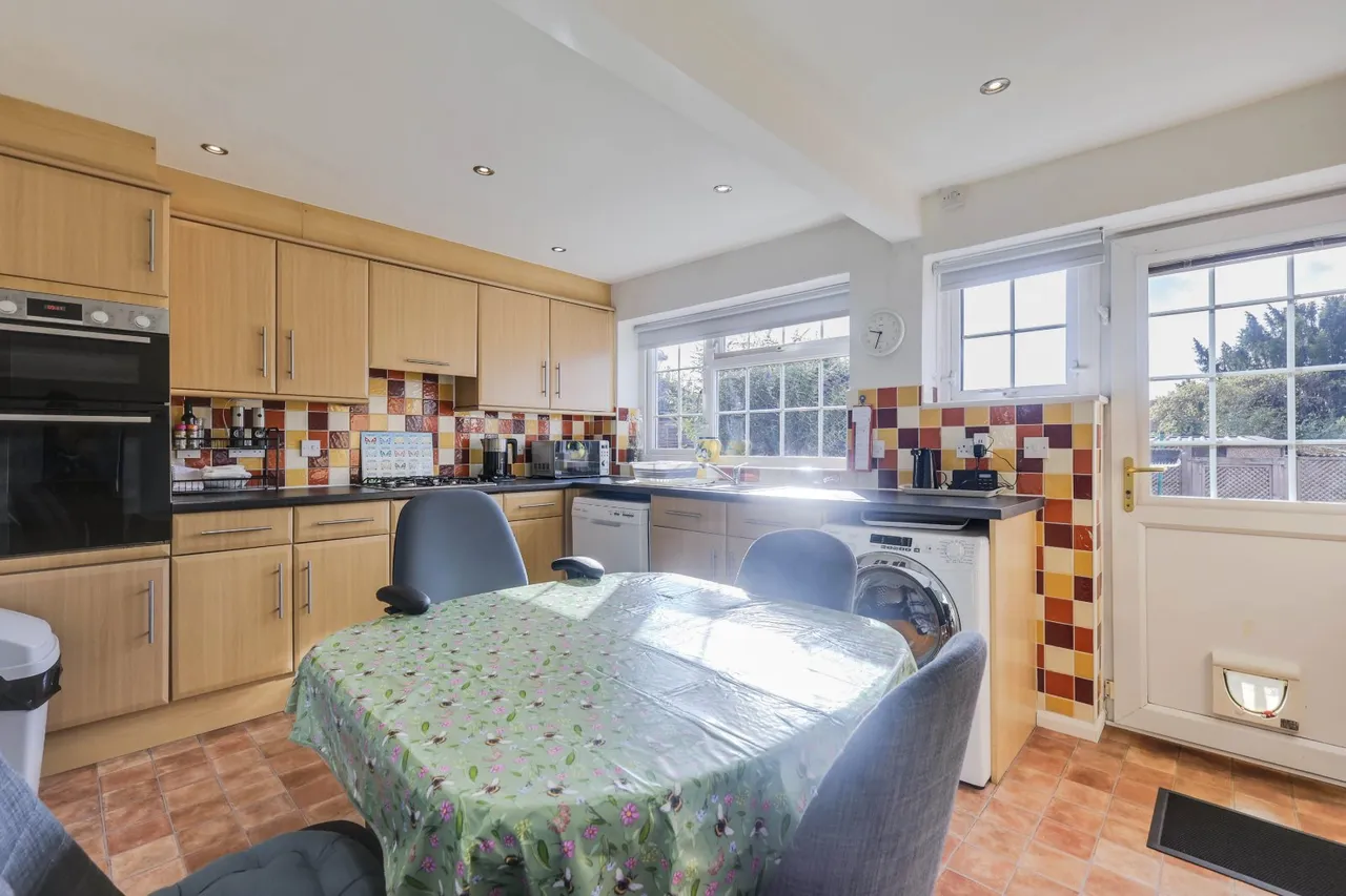 Burley Lane, Horsforth, LS18, photo 2