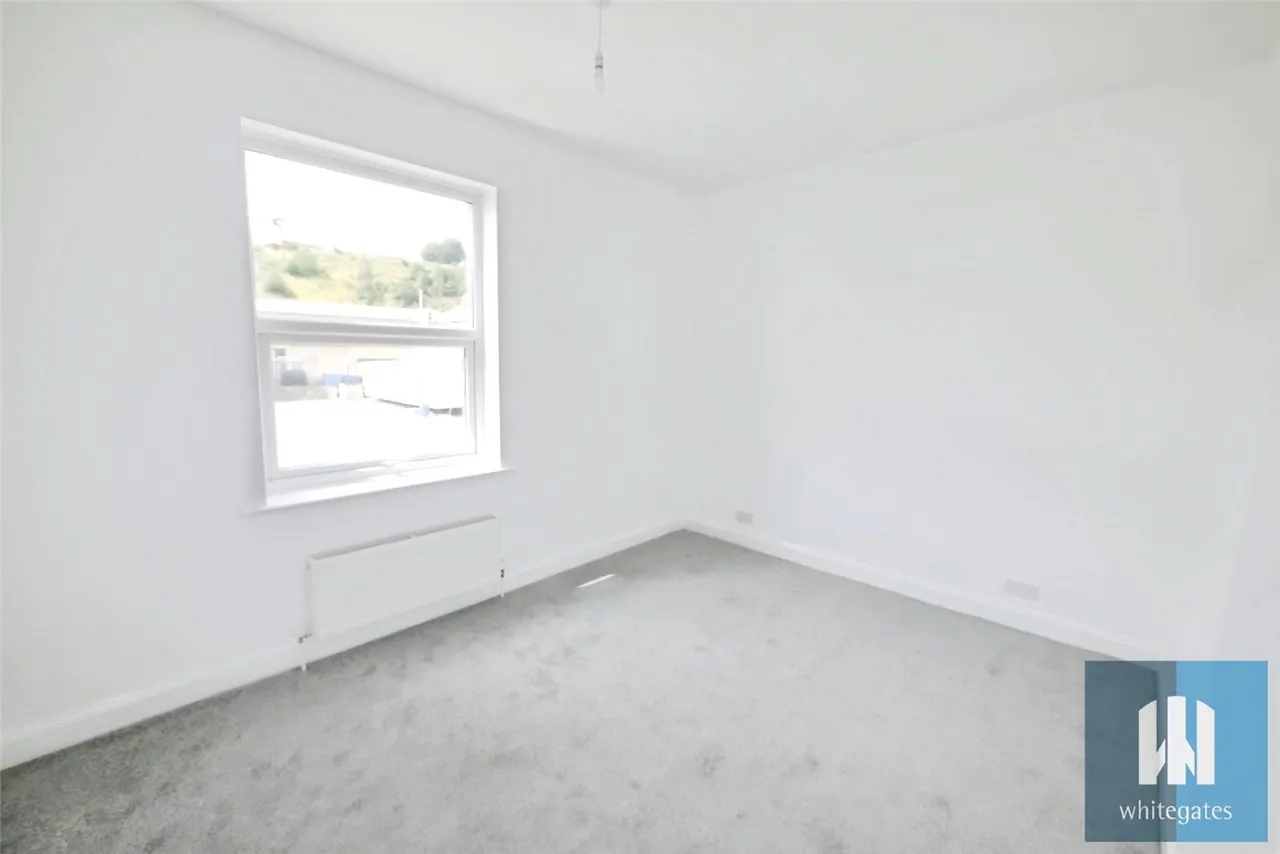Woodland Square, Brighouse, HD6, photo 4