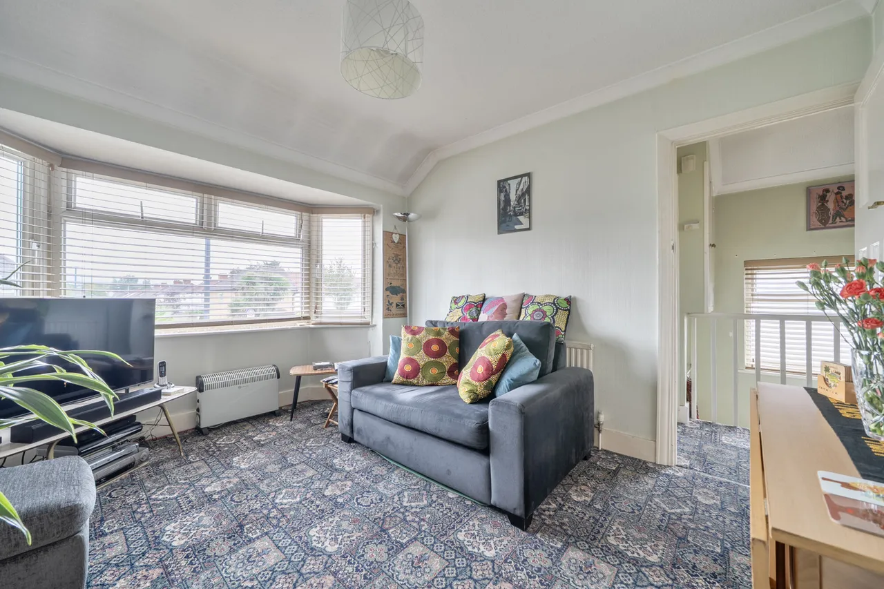 Eastcote Lane, Harrow, HA2, photo 3