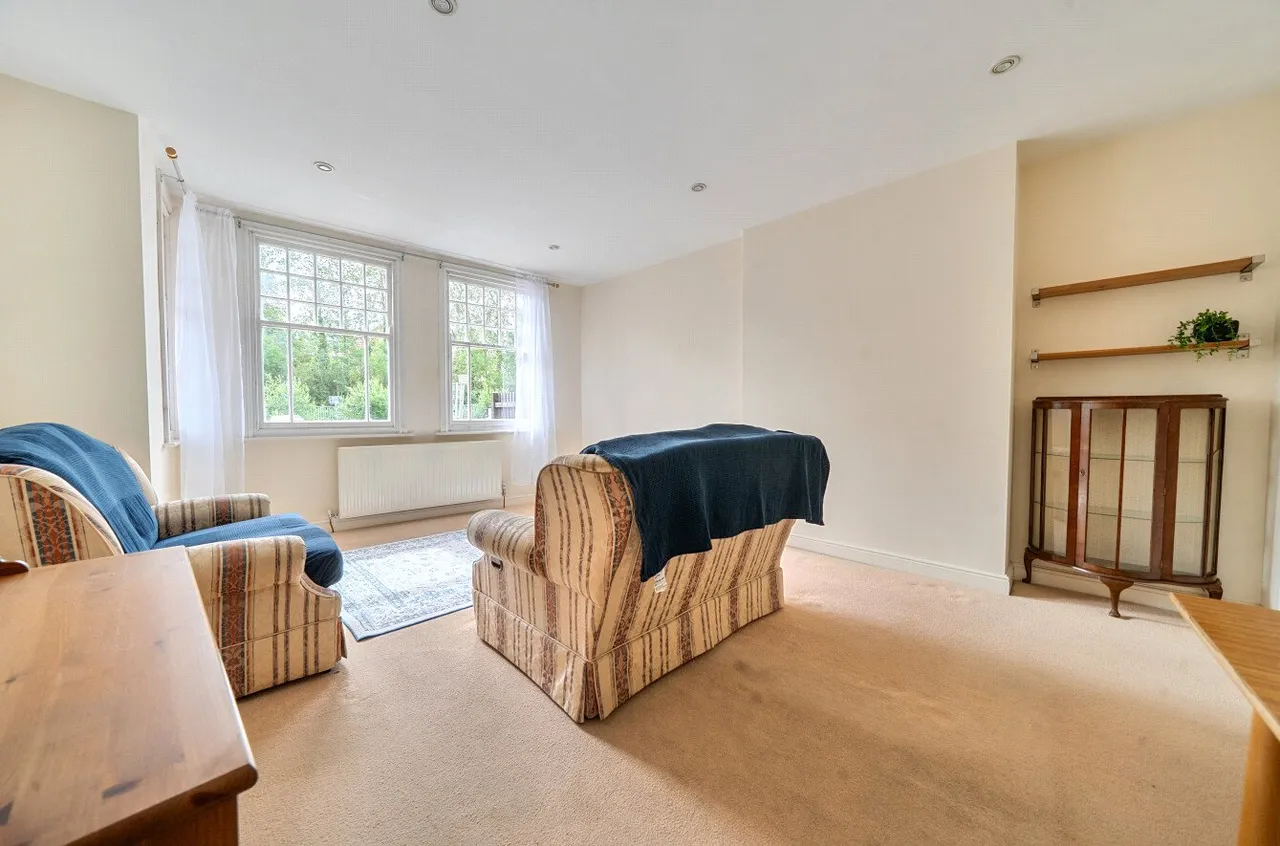 High Street, Llandrindod Wells, Powys, LD1 6AG, photo 6