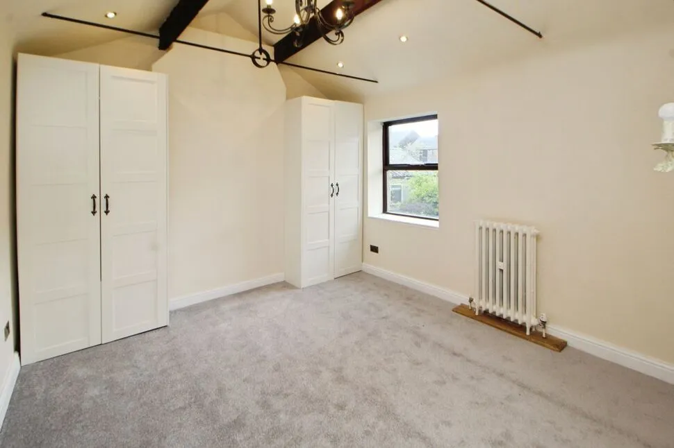Jones Street, Hadfield, Derbyshire, SK13, photo 4