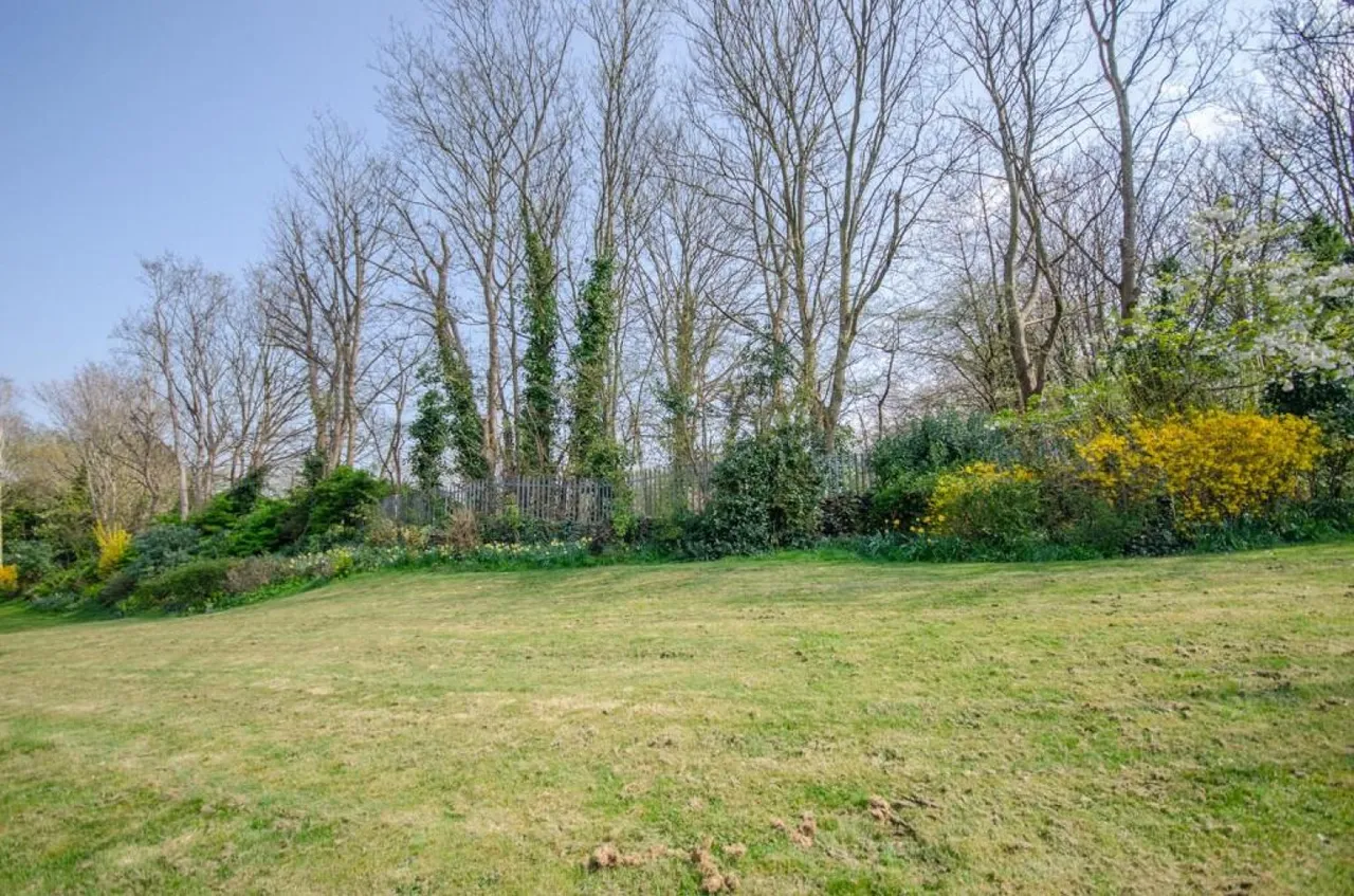 Overnhill Road, Bristol, BS16, photo 13