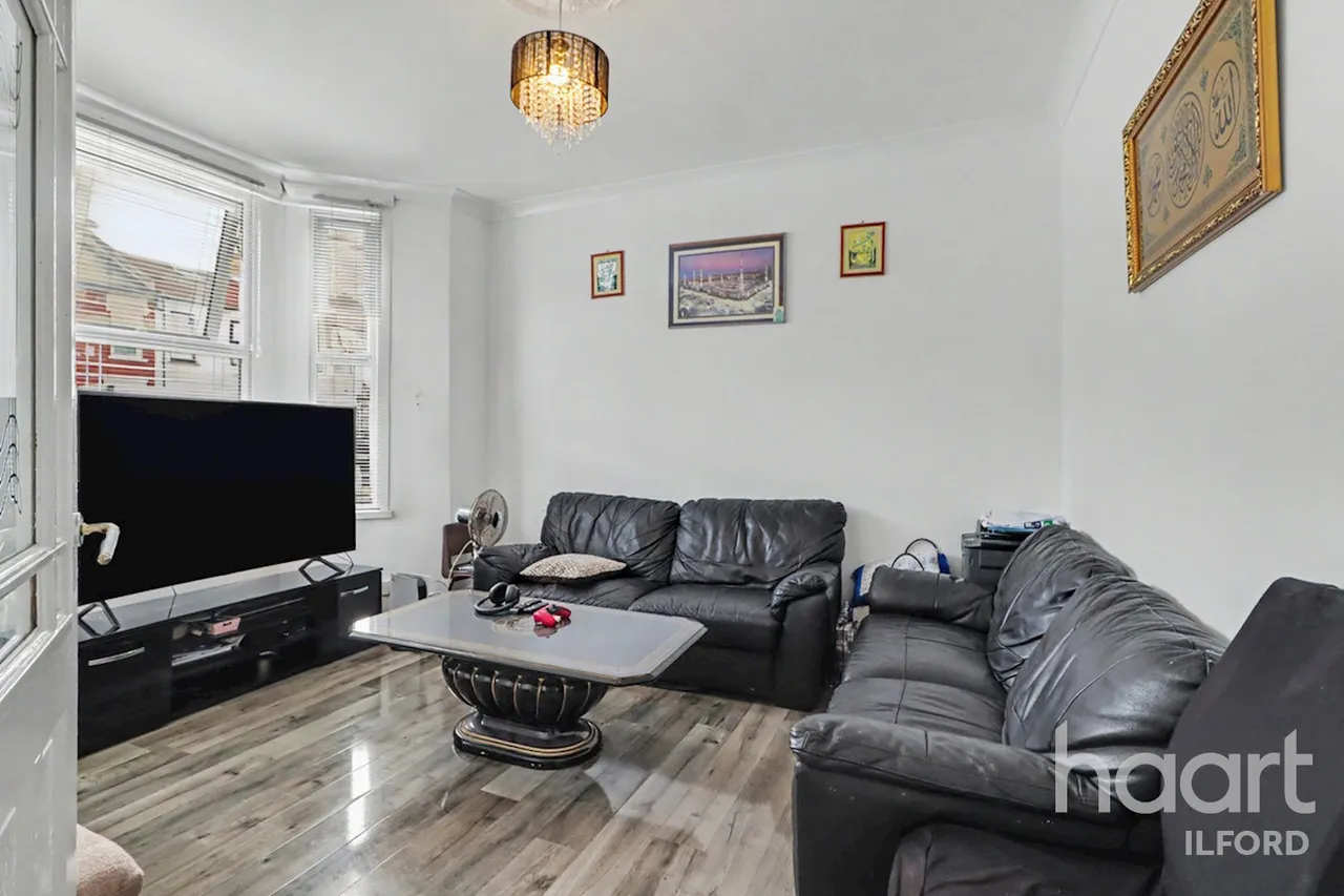 Kingston Road, Ilford, IG1, photo 4