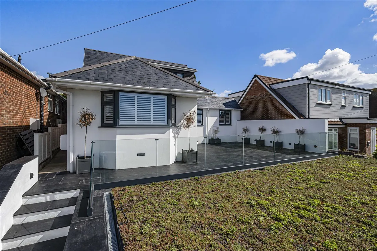 Seaview Road, Newhaven, photo 60