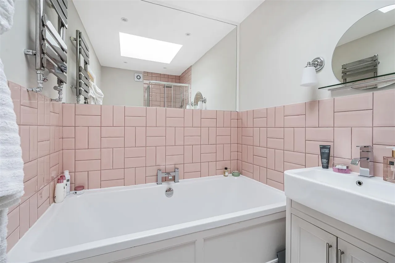 Seaview Road, Newhaven, photo 24
