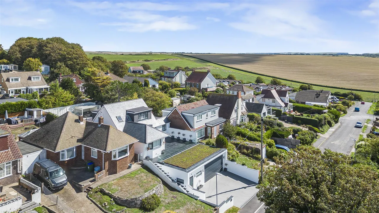 Seaview Road, Newhaven, photo 51