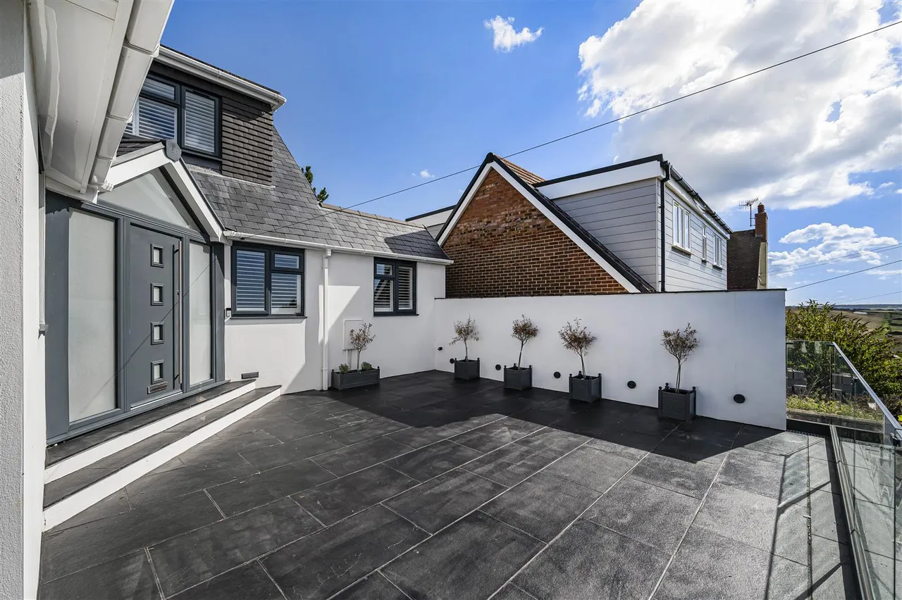Seaview Road, Newhaven, photo 58