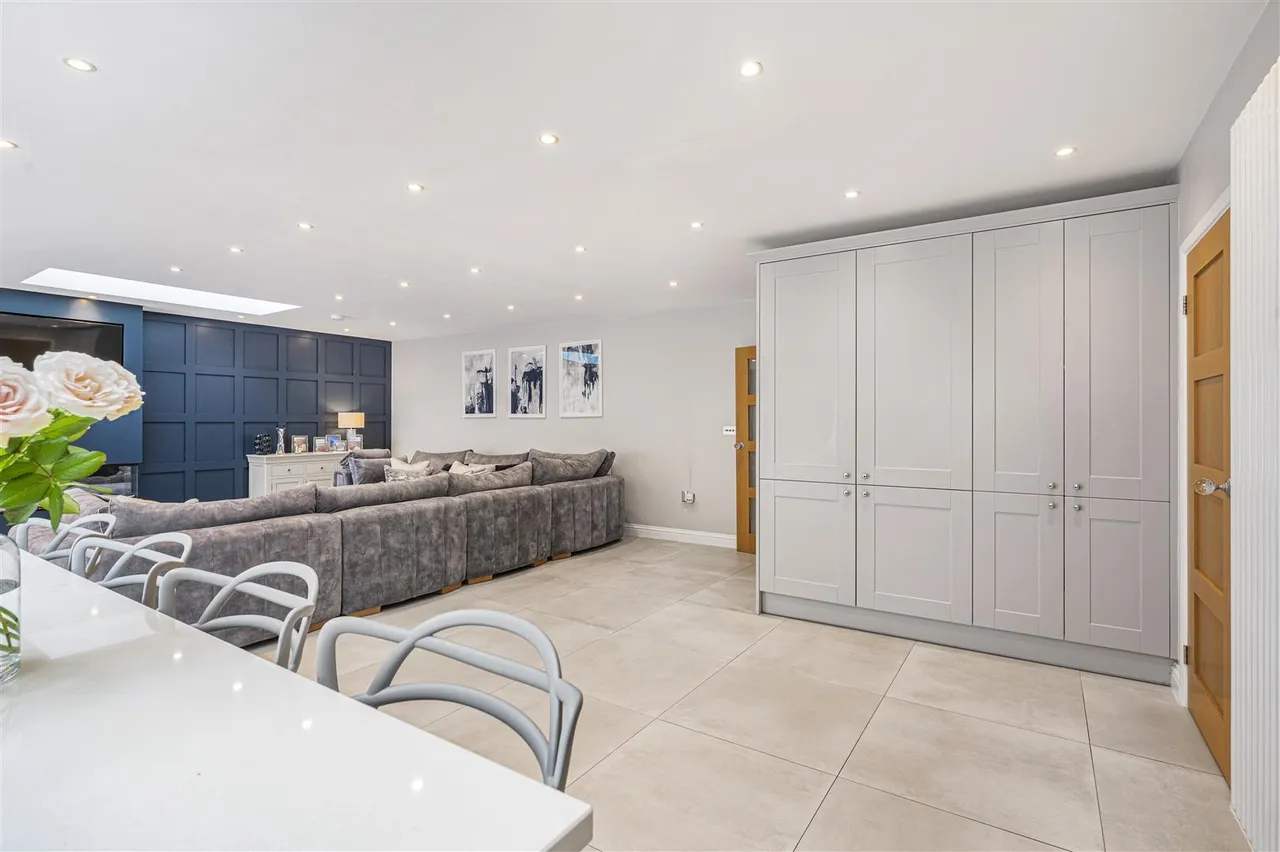 Seaview Road, Newhaven, photo 14
