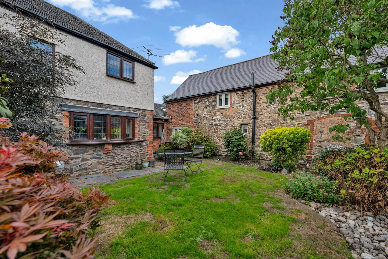 Meadow Road, Woodhouse Eaves, LE12, photo 33