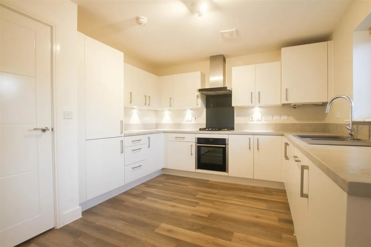 Wallace Road, Saffron Walden, CB10, photo 2