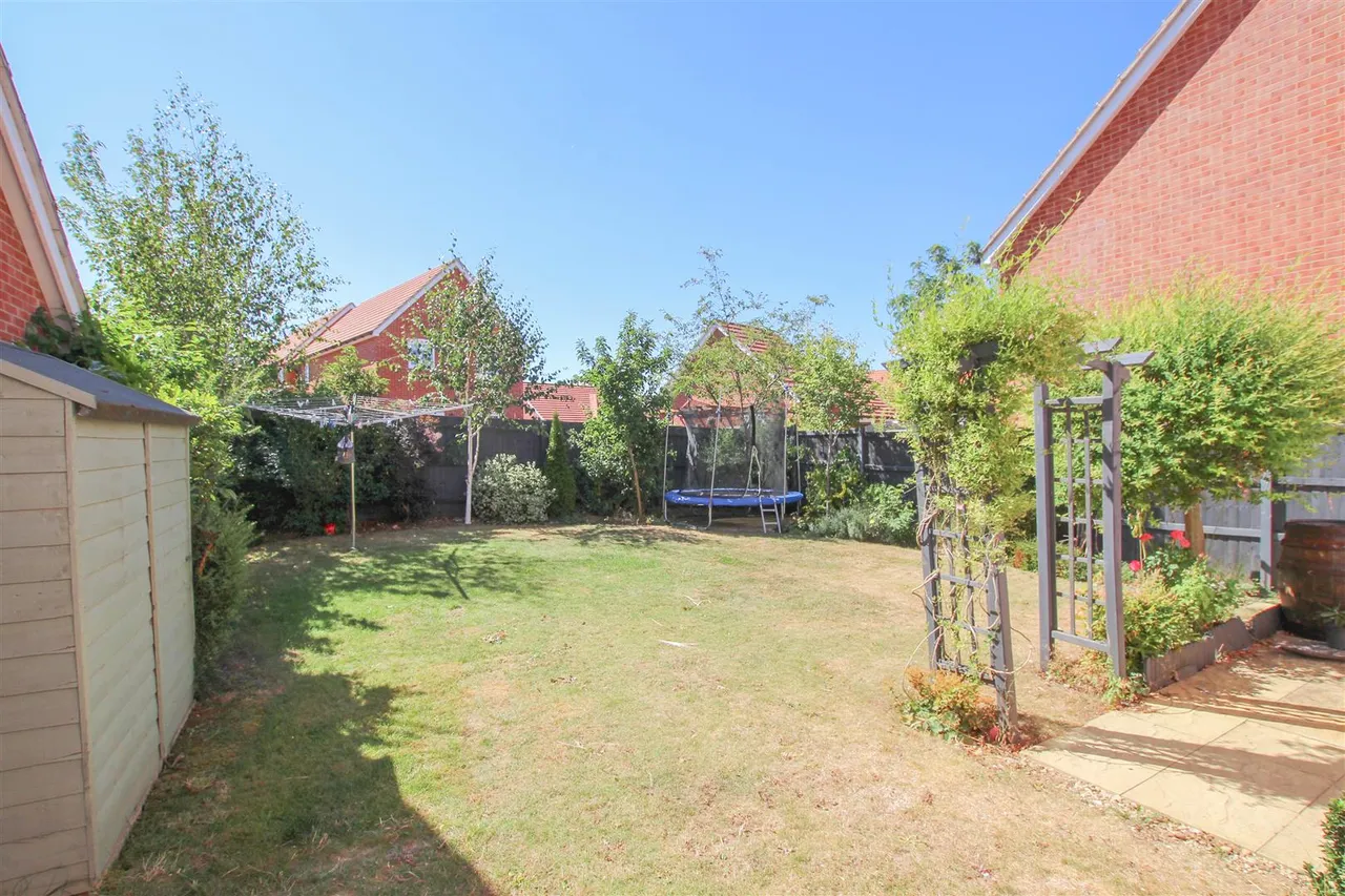 Wallace Road, Saffron Walden, CB10, photo 15
