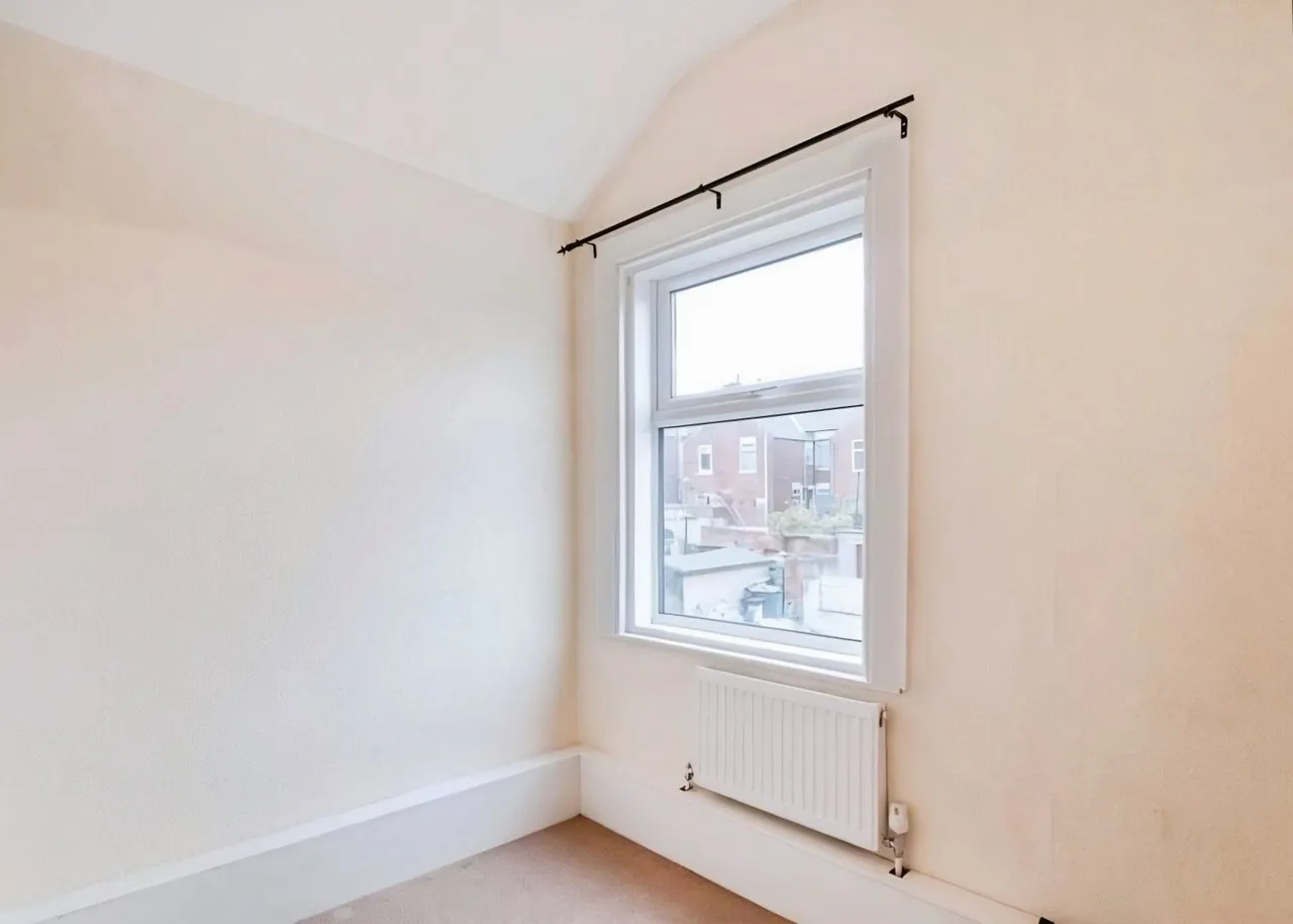 King Edward Road, Balby, DN4, photo 7
