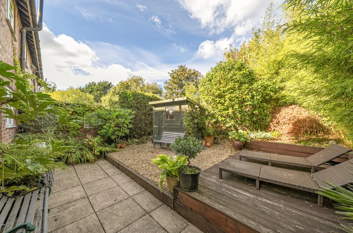 Pulborough, RH20, photo 5