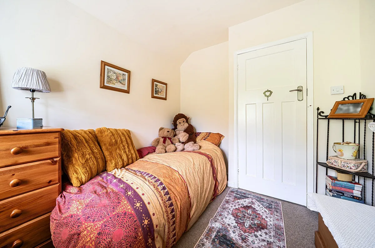Pulborough, RH20, photo 8