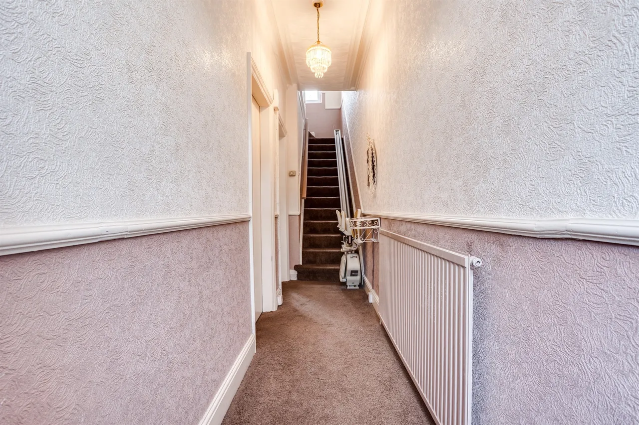 Dewsbury Road, Wakefield, WF2, photo 11