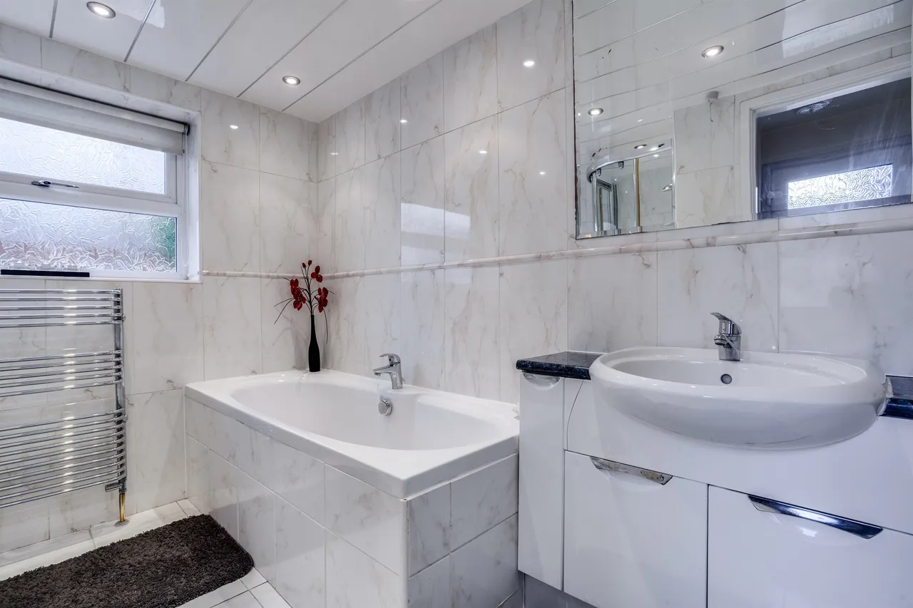 Dewsbury Road, Wakefield, WF2, photo 9