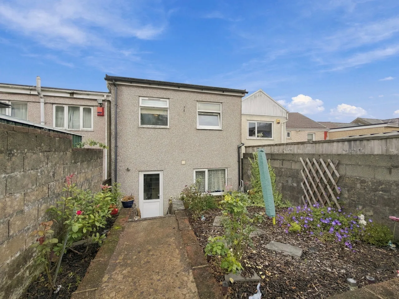 Brithweunydd Road, Tonypandy, photo 10