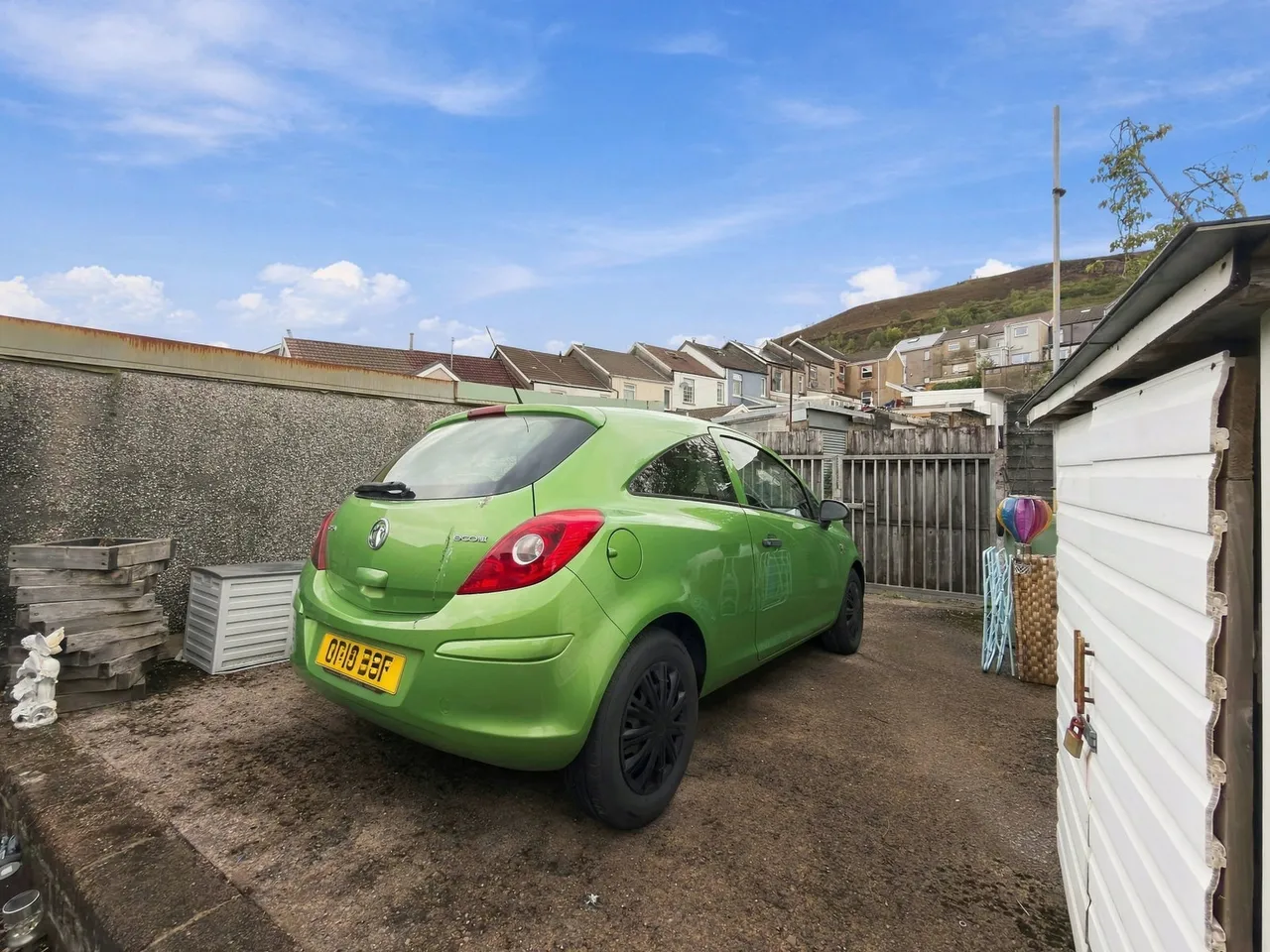Brithweunydd Road, Tonypandy, photo 11
