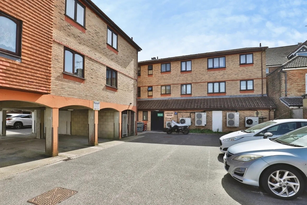 Shillito Road, Poole, BH12, photo 2