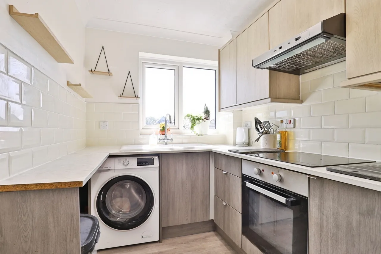 Shillito Road, Poole, BH12, photo 4