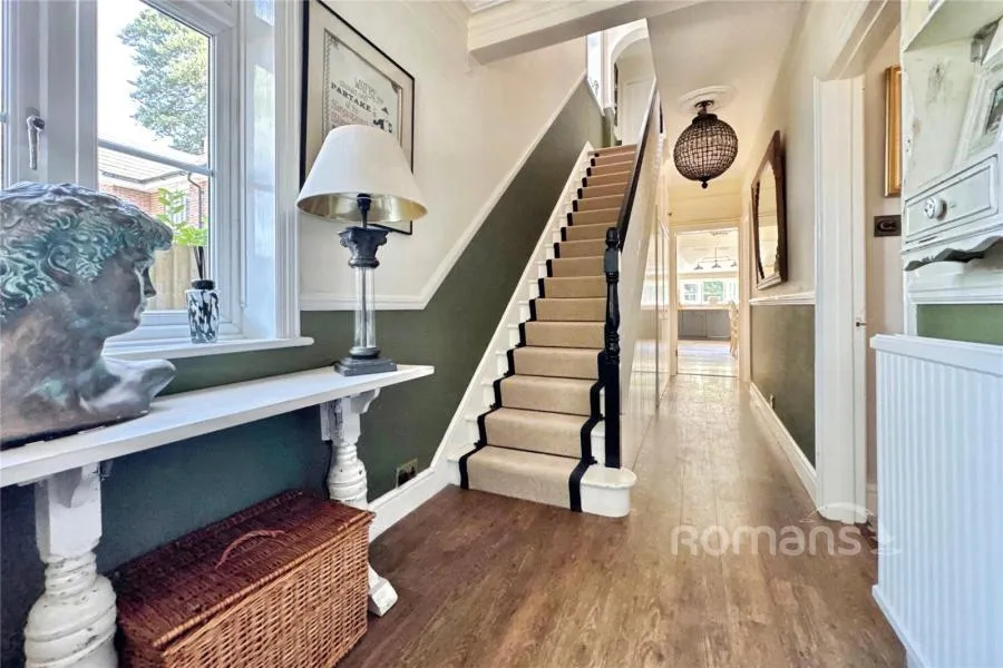 College Road, College Town, GU47, photo 11