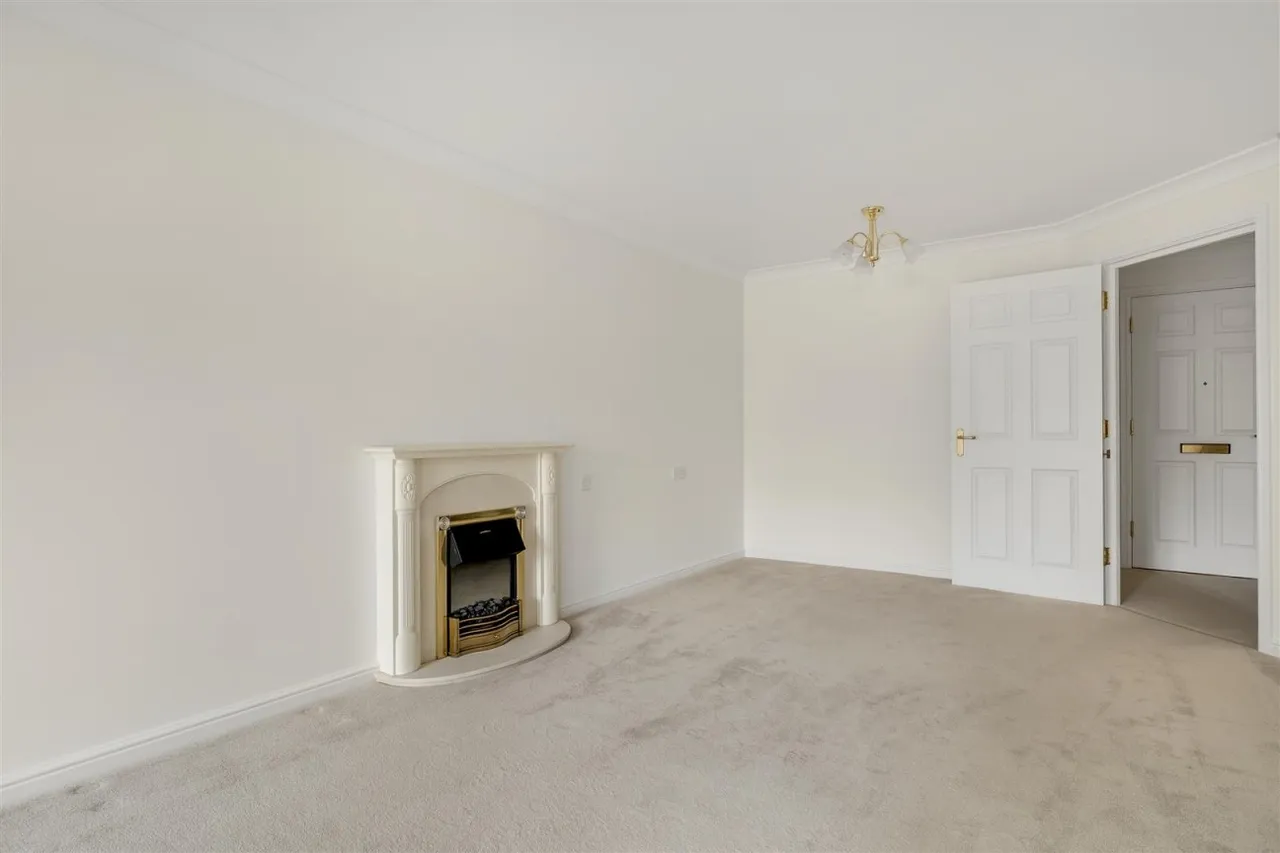 Dorchester Road, Weymouth, DT4, photo 9