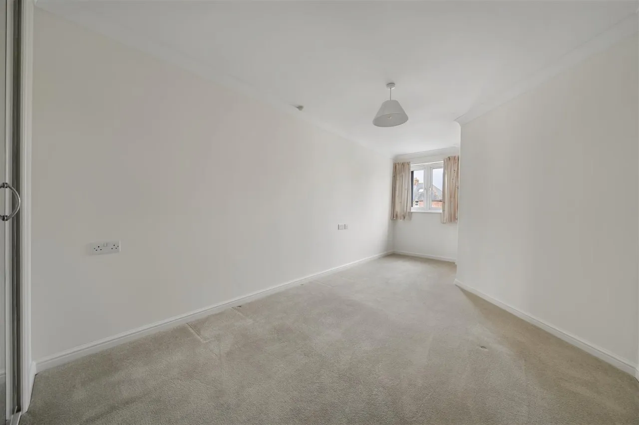 Dorchester Road, Weymouth, DT4, photo 5