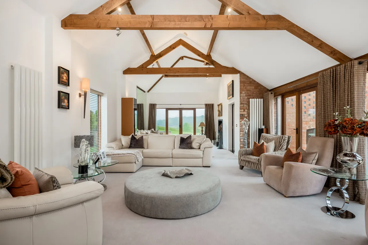 Walton Wood Farm, Walton, CV35, photo 6