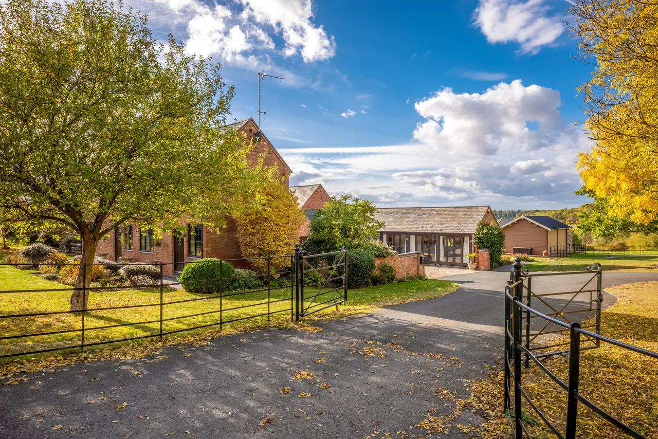 Walton Wood Farm, Walton, CV35, photo 19